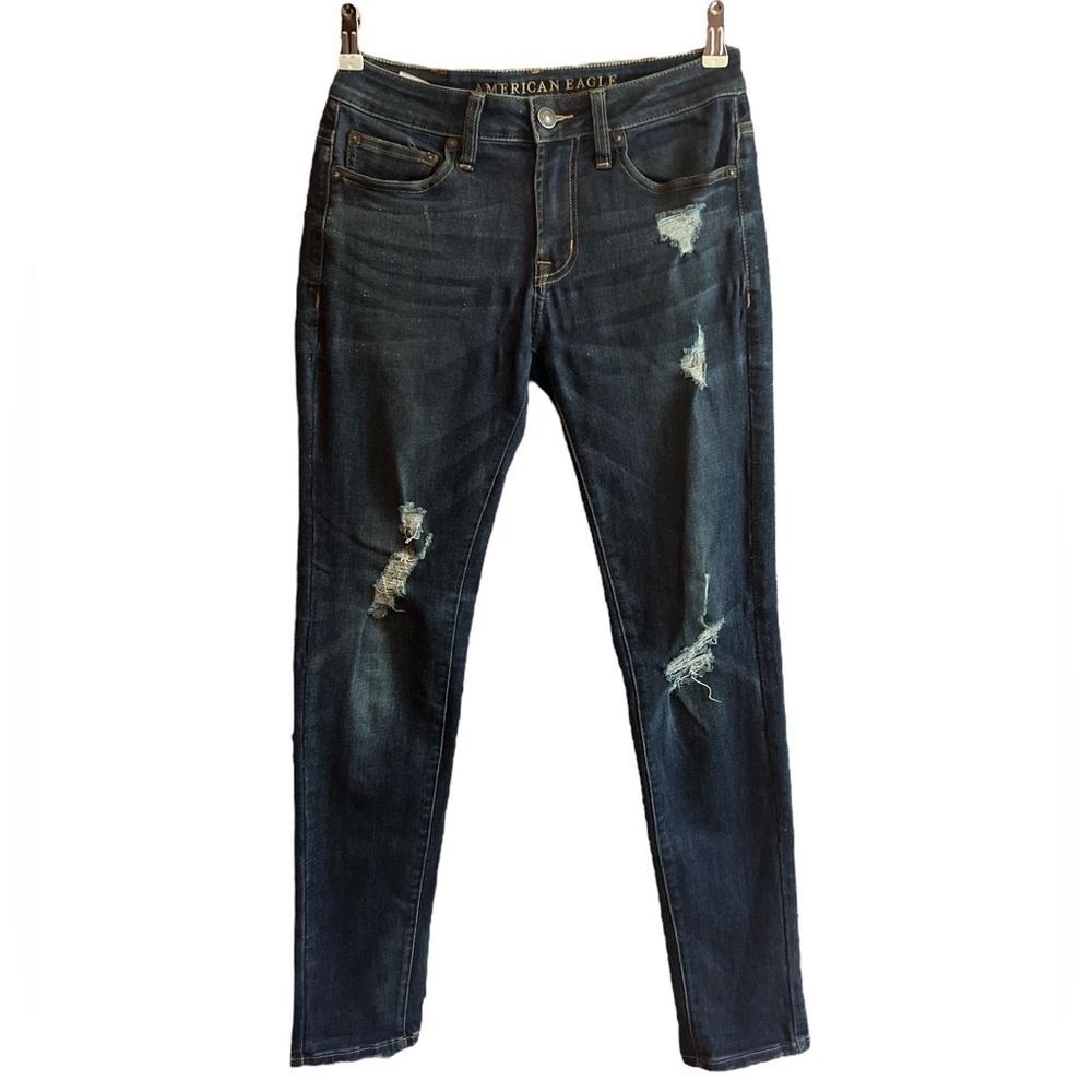 American eagle distressed, extreme flex jeans size 28